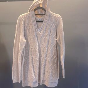 Brand new with tags. Sonoma hooded sweater. Size XL. Oatmeal/cream color.